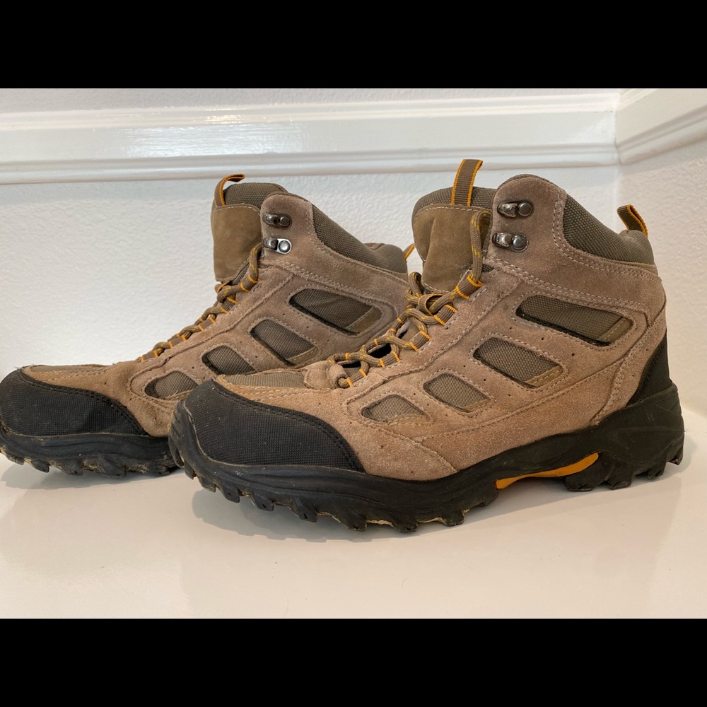 Mens Sonoma Tan Hiking Boots Size 9